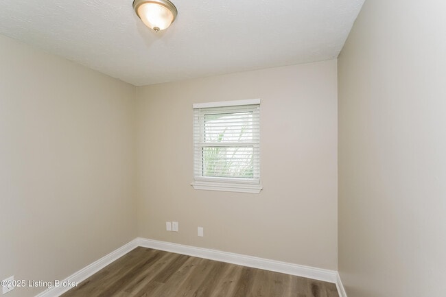 Building Photo - 10901 Altsheler Pl