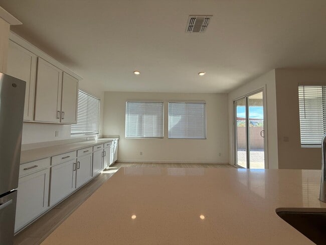 Building Photo - 17760 W Cassia Way