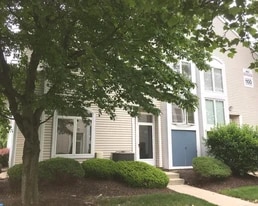 Building Photo - 1104 Barbaras Ct