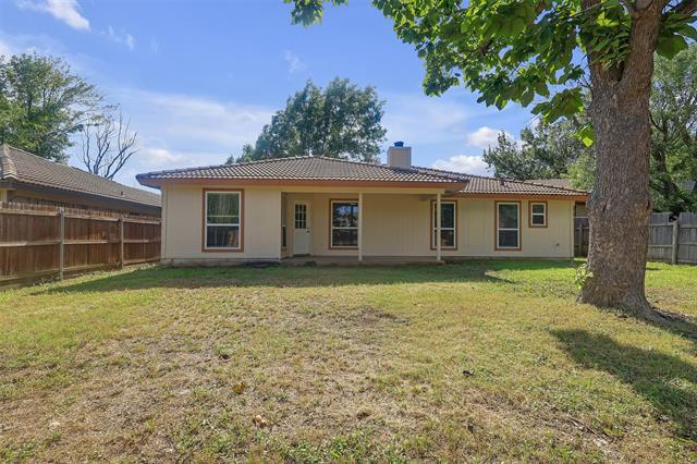 Building Photo - 7409 Meadow Creek Dr