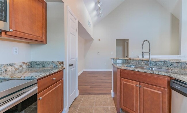 Building Photo - 10568 Windsor Lake Ct