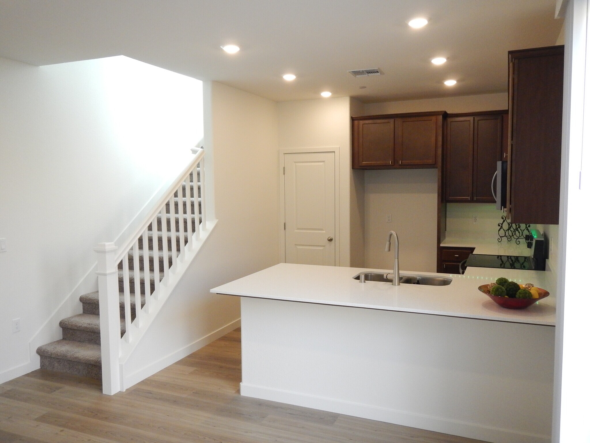 Building Photo - 3613 Misty Lake Dr