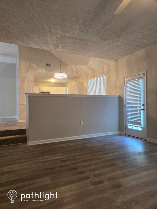 Building Photo - 715 Compton Lane