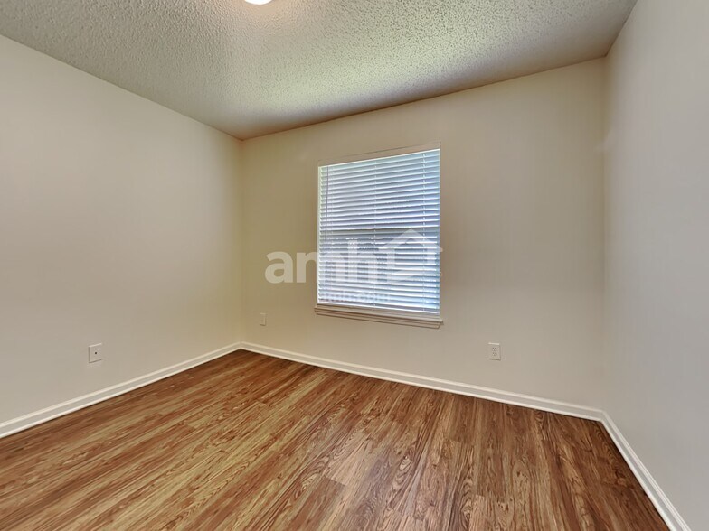 Building Photo - 12649 Brown Jersey Ct