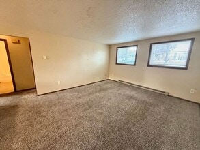 Building Photo - TWO WEEKS FREE RENT - Water/Sewer/Trash Included - Large Two Bedroom One Bath In North Loveland! ...