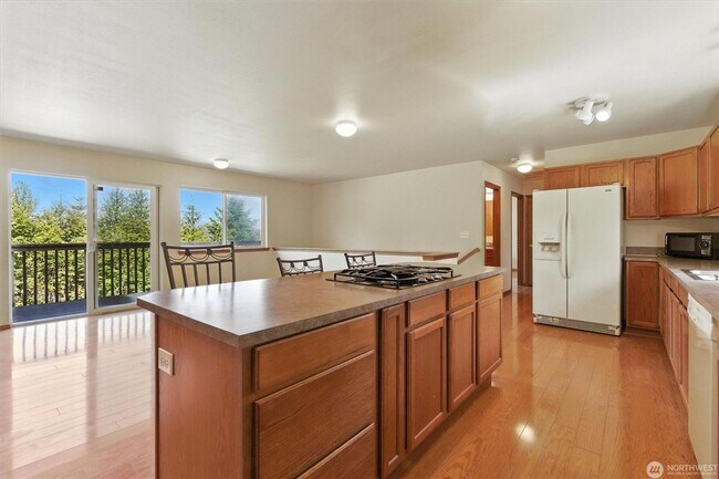 Building Photo - PNW Paradise, Rental Belfair Beauty