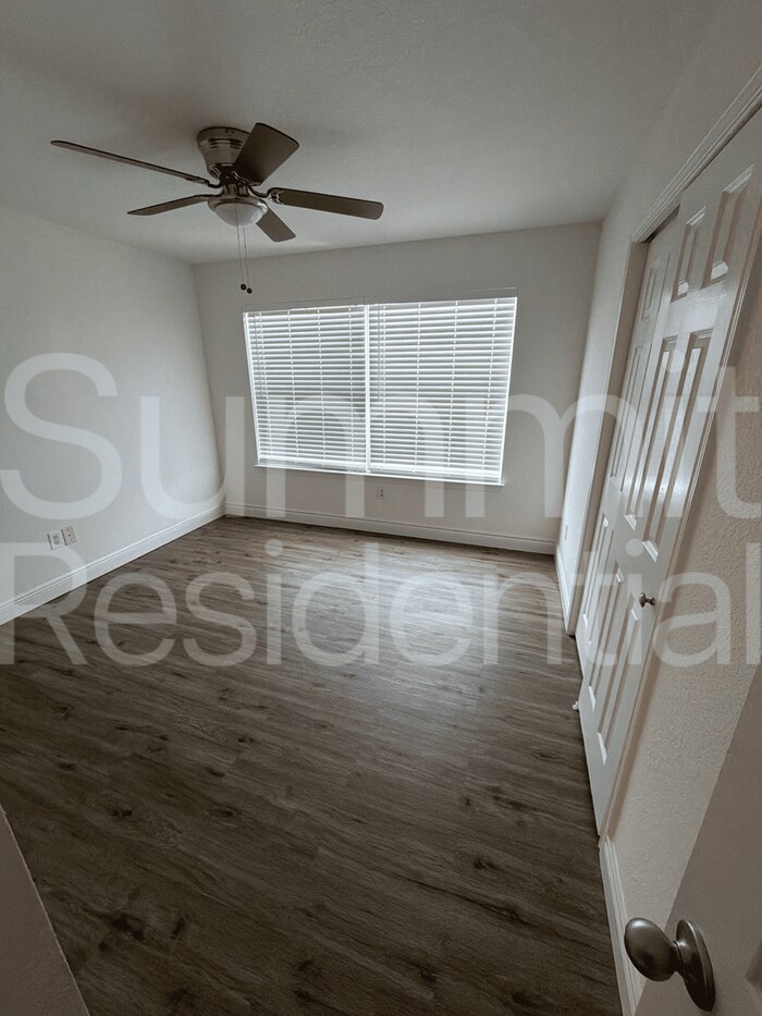 Building Photo - 190 Prairie Springs Loop