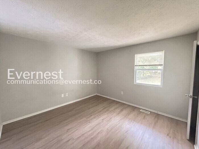 Building Photo - 263 Elm Forest Way