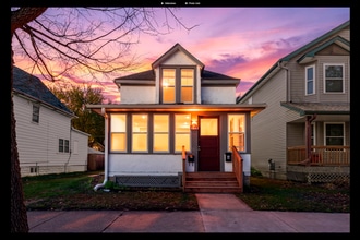 Building Photo - Beautiful 2-Bed 2-Bath Unit in St. Paul - Available Now!
