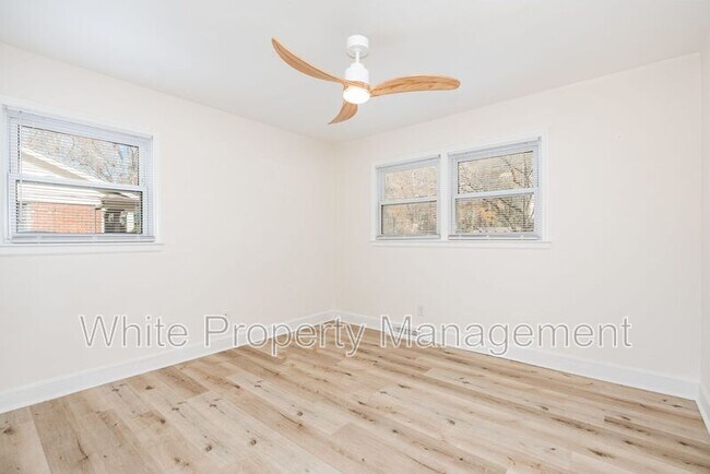 Building Photo - 7726 Wallace Ln