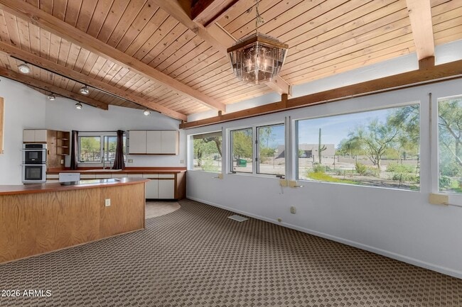 Building Photo - 6140 E Peak View Rd