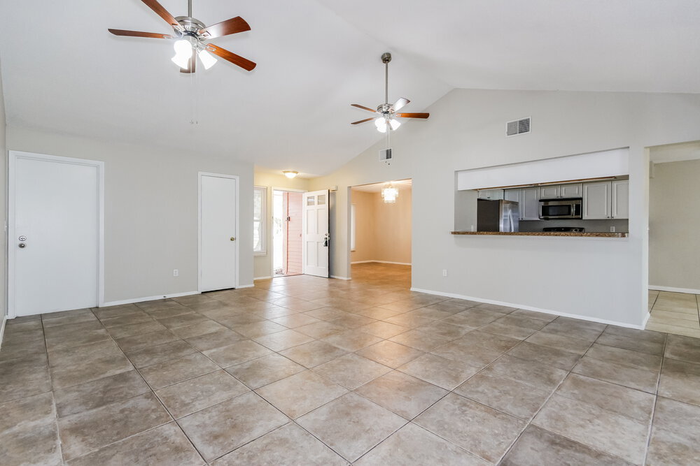 Building Photo - 15713 Woodshed Pl