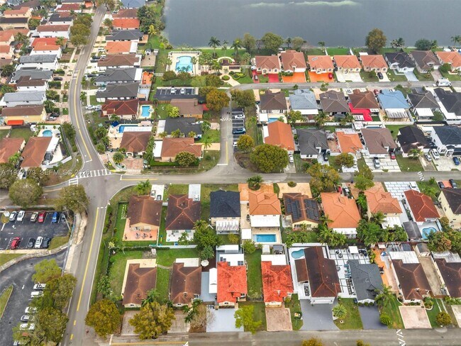 Building Photo - 7879 NW 193rd Ter