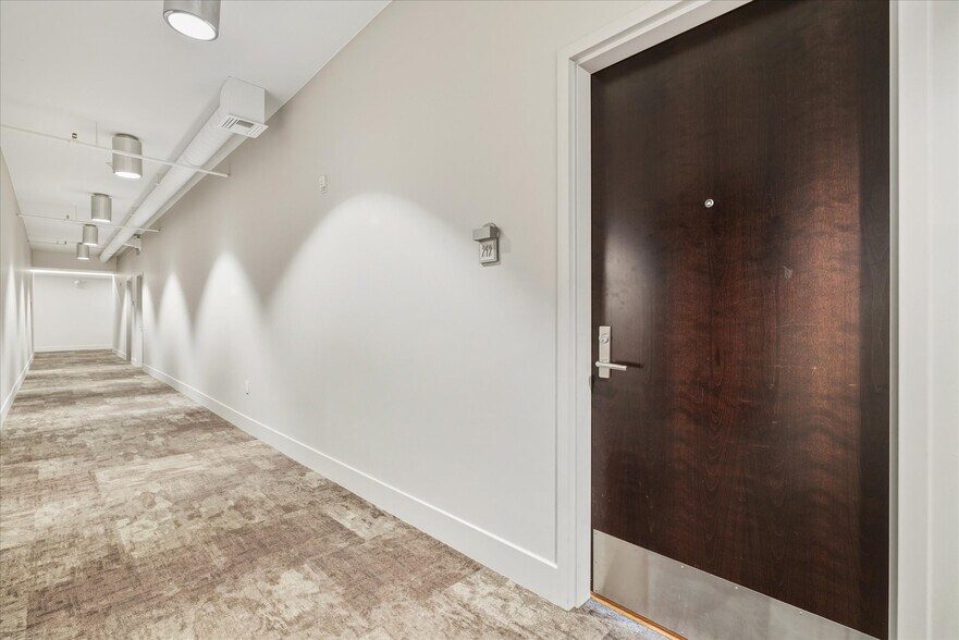 Building Photo - 410 Acoma St