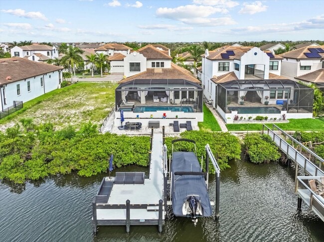 Building Photo - Waterfront Luxury Living | Private Dock + Direct Tampa Bay Access