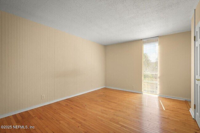 Building Photo - 901 Ocean Blvd