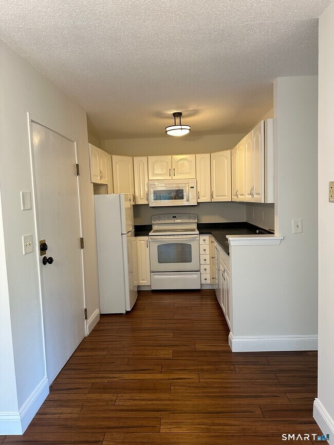 Building Photo - 3699 Broadbridge Ave