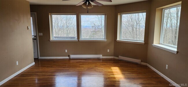 Building Photo - 448 Old Mountain Rd