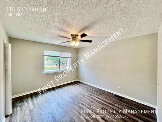 Building Photo - 116 S Cedar Ln