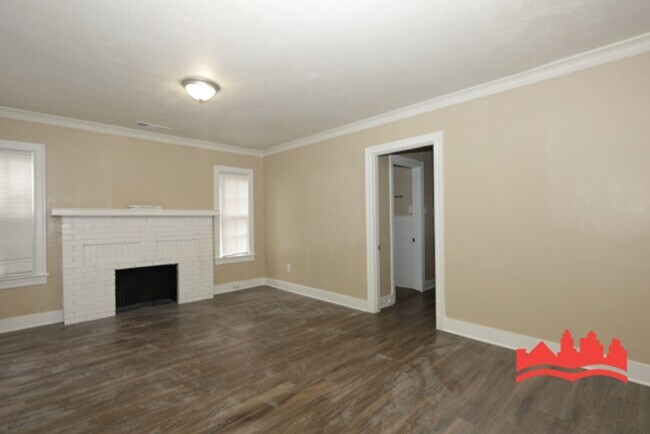 Building Photo - 3727 Rhea Ave