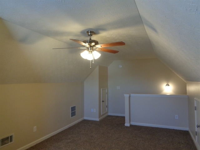 Building Photo - 840 James Ridge Dr