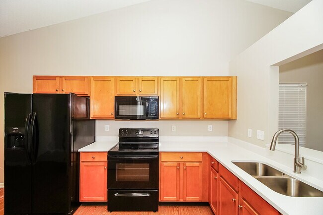 Building Photo - 1528 Moss Creek Dr