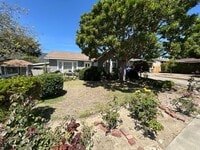 Building Photo - 2434 Florencita Dr W