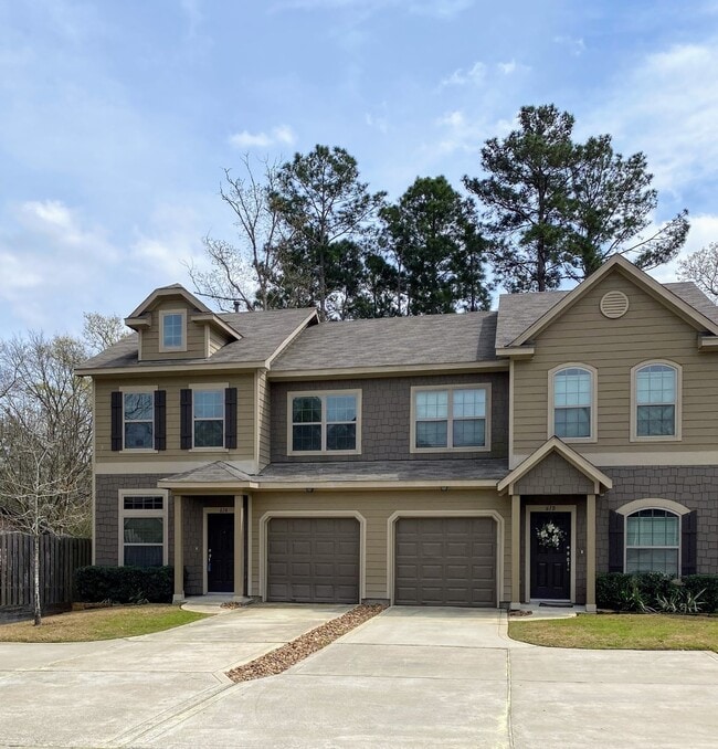 Building Photo - 40 Woodland Hills Dr