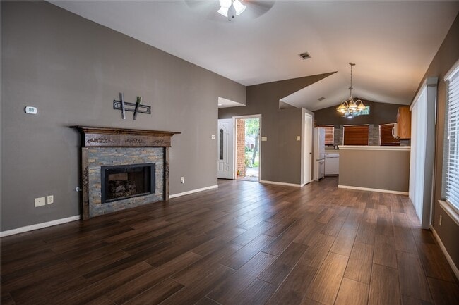 Building Photo - 46 N Rushwing Cir