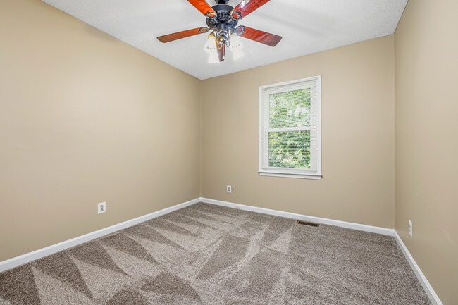 Building Photo - 1583 Winnabow Dr
