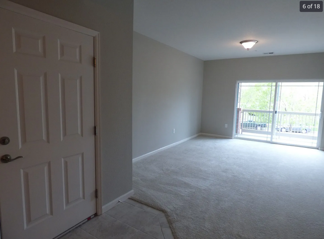 Building Photo - Clean and quaint condo in Longmont - avail...
