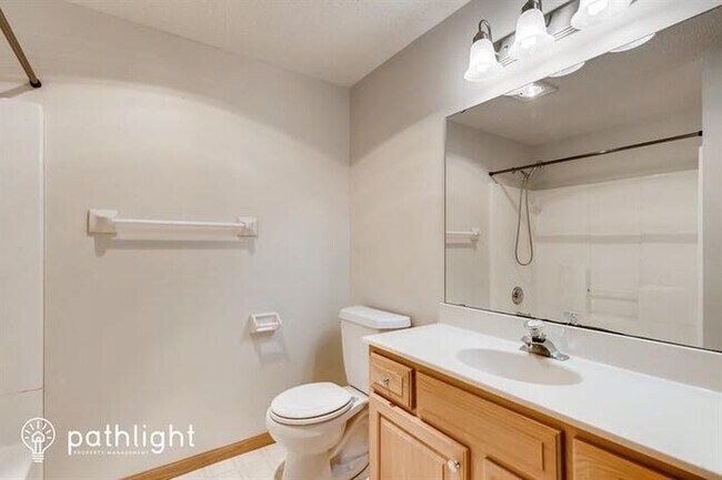 Building Photo - 14355 4Th Avenue N, Plymouth, MN, 55447