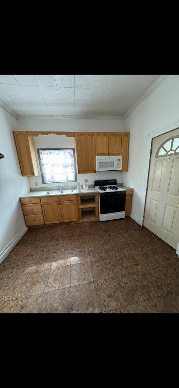 Building Photo - 604 E Buchtel Ave
