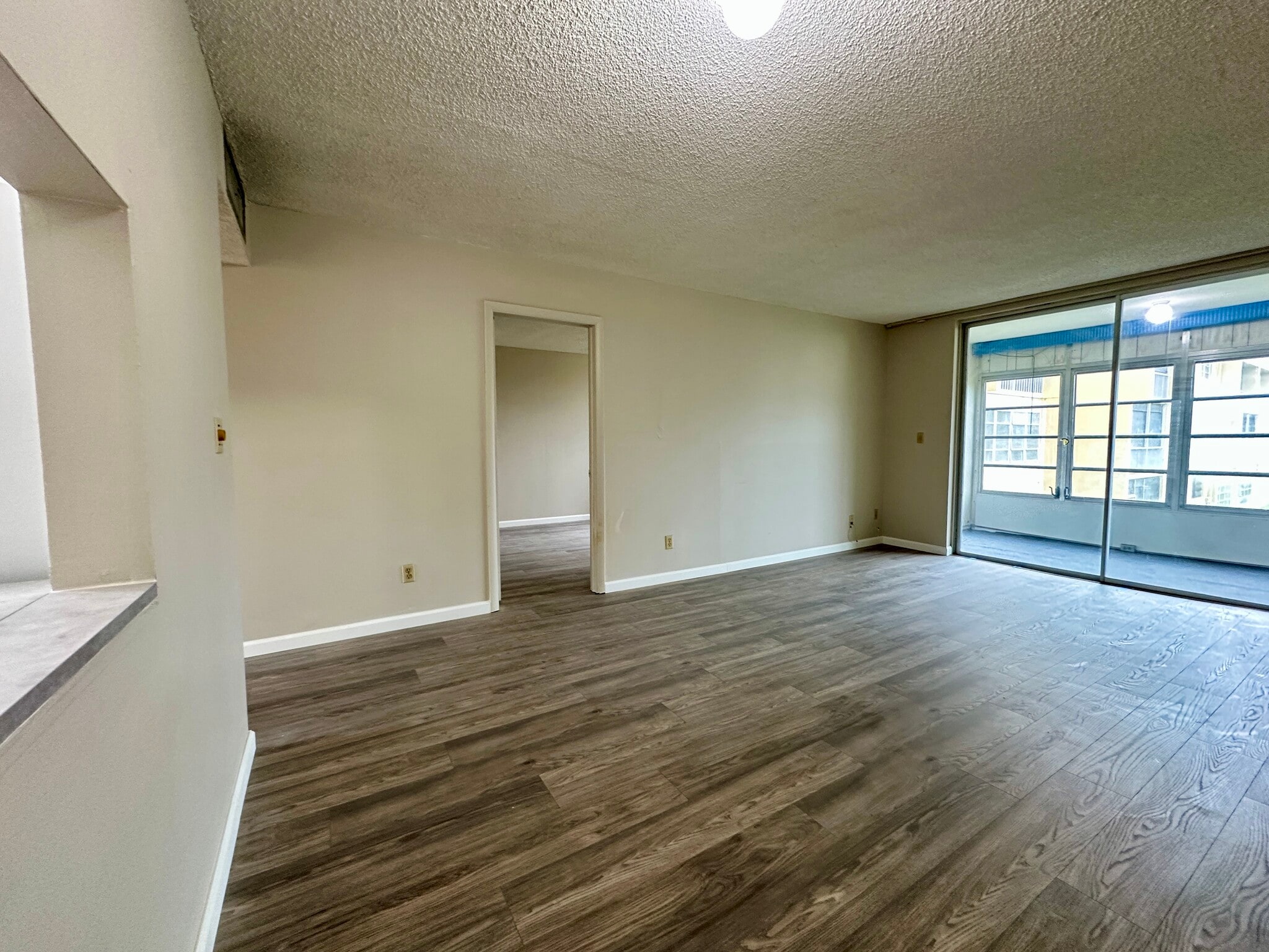 Building Photo - 6020 NW 64th Ave