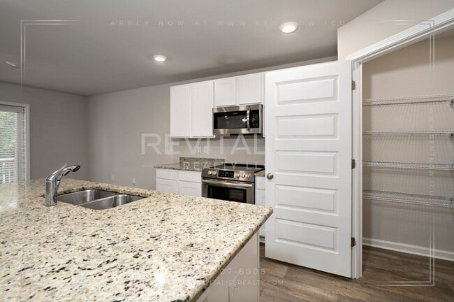 Building Photo - Dream 2-Story 5 BD 3 BA House in Spanish Fort!