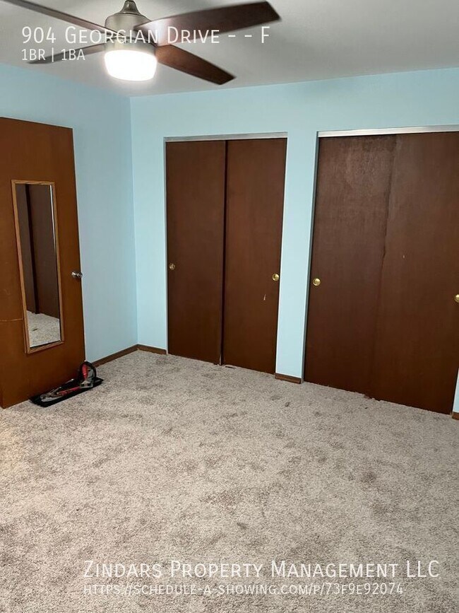 Building Photo - 904 Georgian Dr