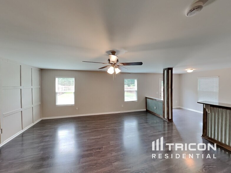 Building Photo - 971 Bitting Hall Cir