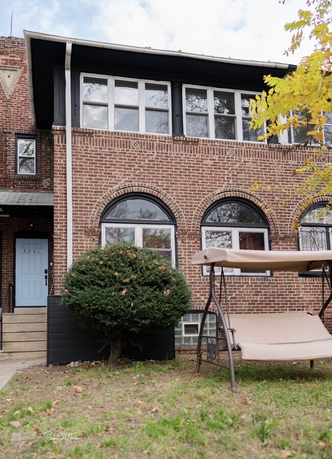 Building Photo - 5231 Wissahickon Ave