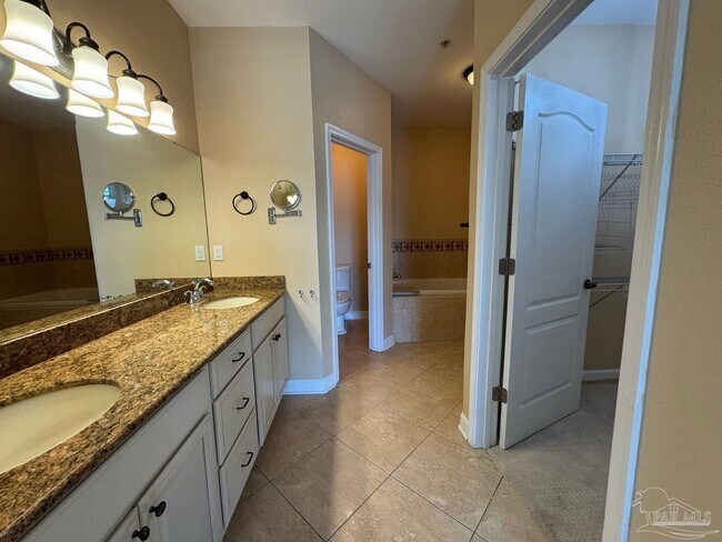 Building Photo - 884 Sound Harbor Cir