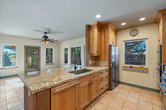 Kitchen - 2100 Brittany Meadows Dr