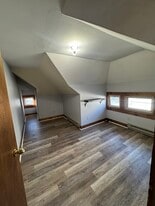 Building Photo - 59 Bartlett Ave