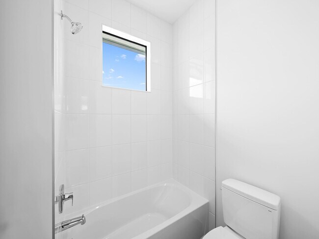 Building Photo - 1446 SW 23rd St