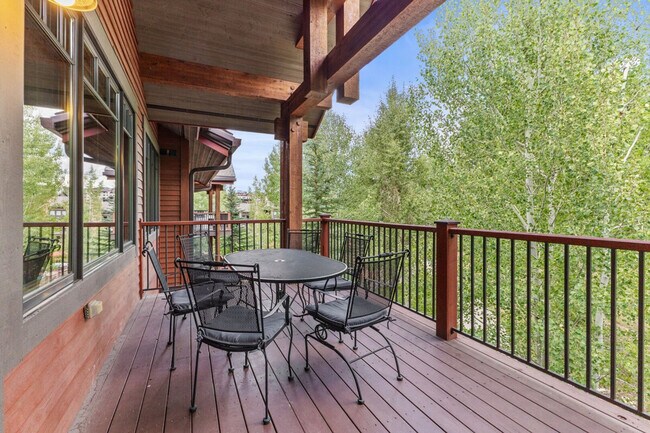 Building Photo - 2905 Mountaineer Cir
