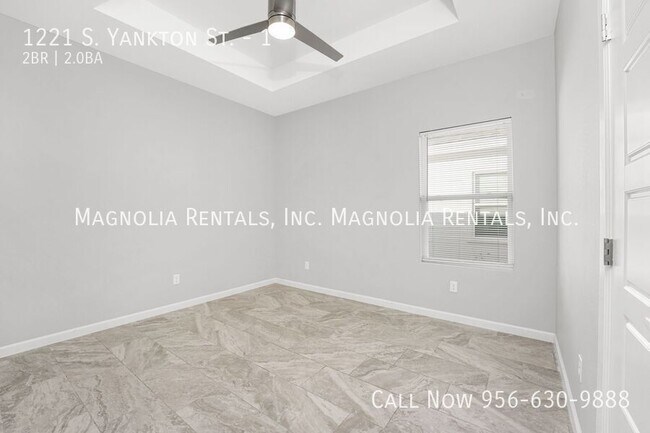 Building Photo - 1221 S Yankton St