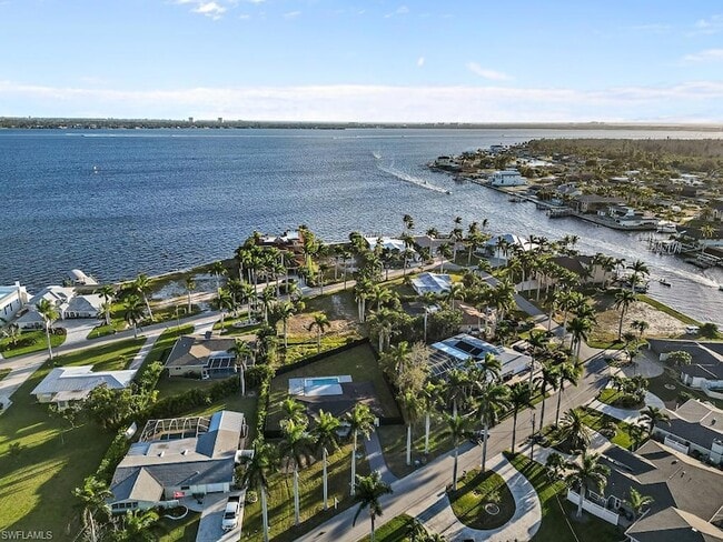 Building Photo - 112 Bayshore Dr