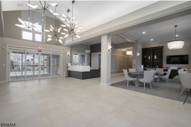 Building Photo - 2 Vanderbilt Blvd