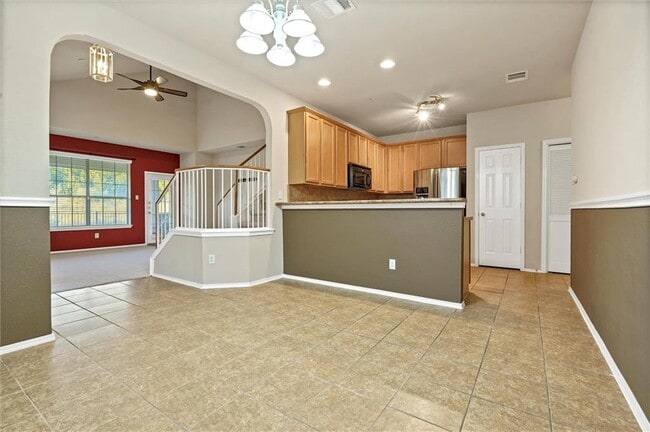 Building Photo - 9201 Brodie Ln