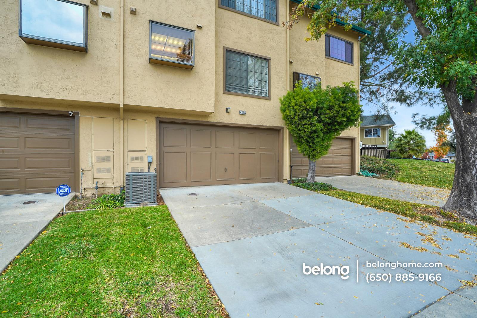 Building Photo - 43135 Mayfair Park Terrace