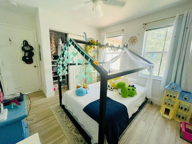 Building Photo - 4231 NW 1st Dr