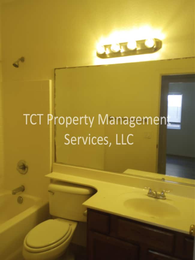 Building Photo - Coldwater Springs 4 Bed/2 Bath Home For You!
